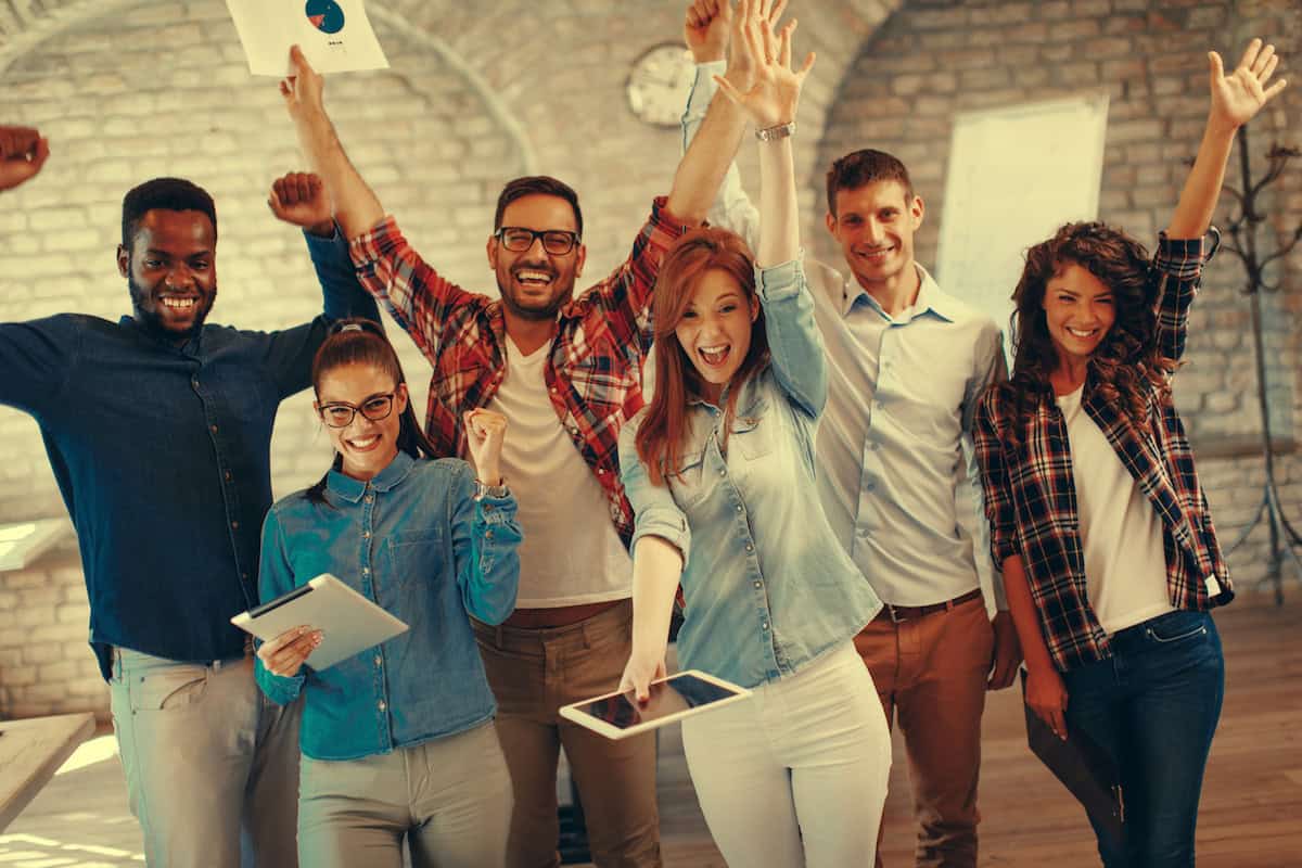 Unternehmenskultur & Kulturwandel (2025): Definition, Beispiele & 11 Schritt Tutorial